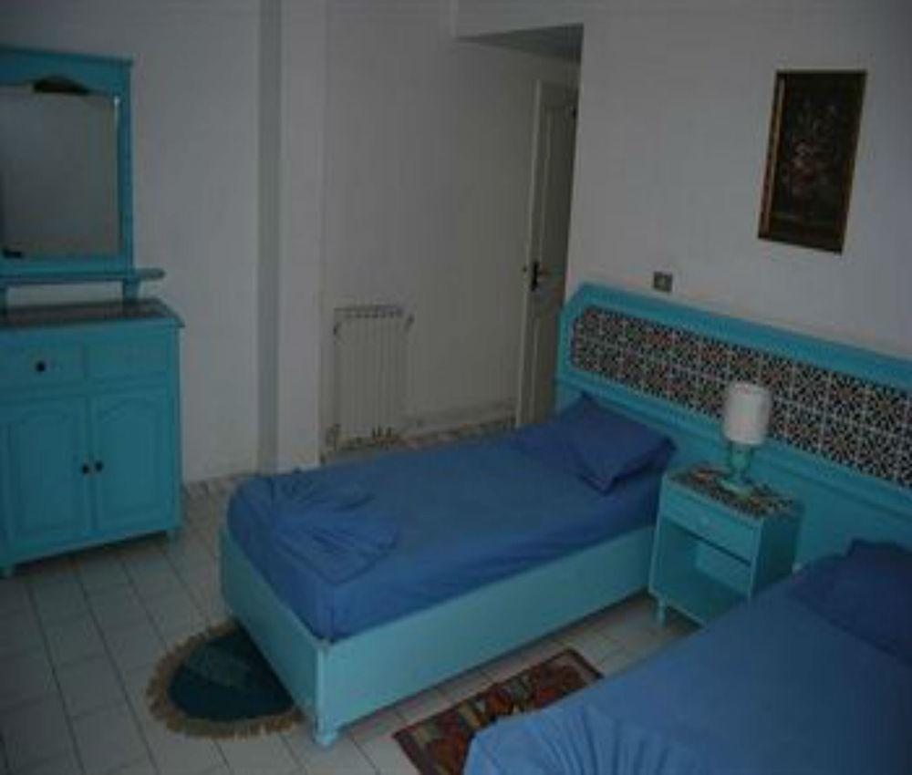 Corniche Palace