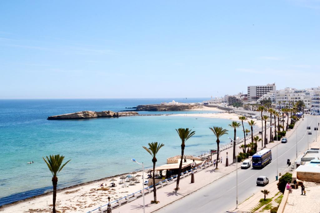 Corniche Palace
