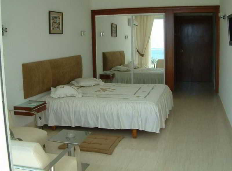 Corniche Palace