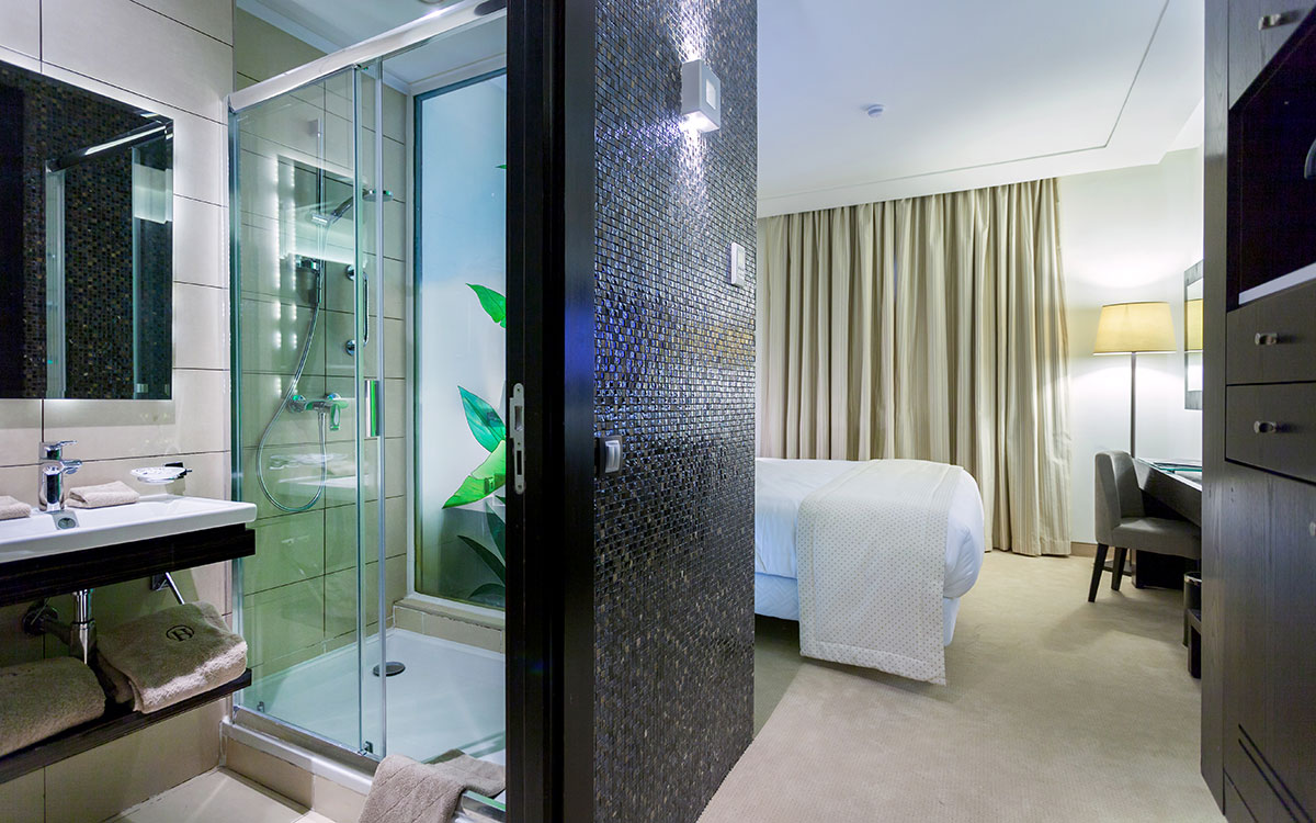 Business Hotel