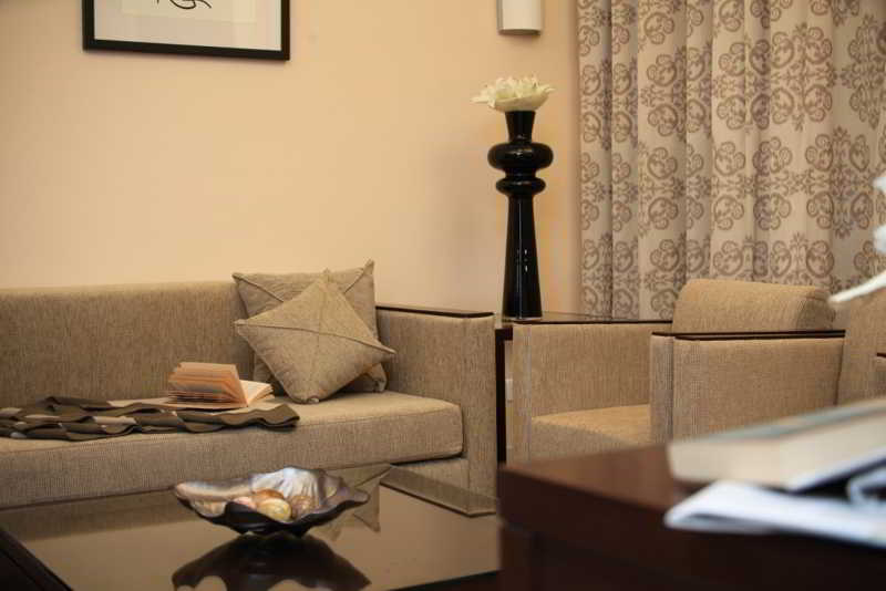 Le Corail Suites Hotel