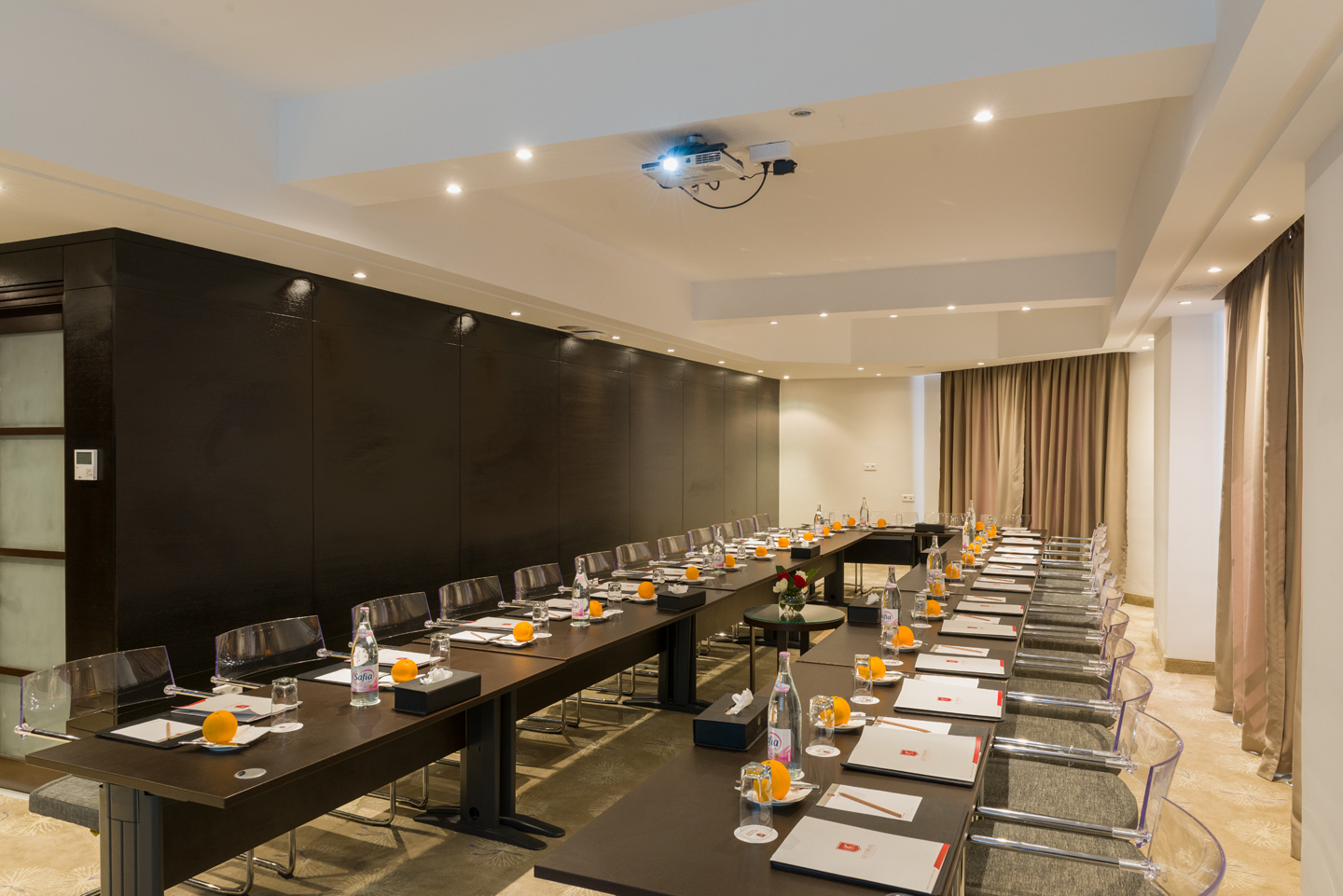 Le Corail Suites Hotel