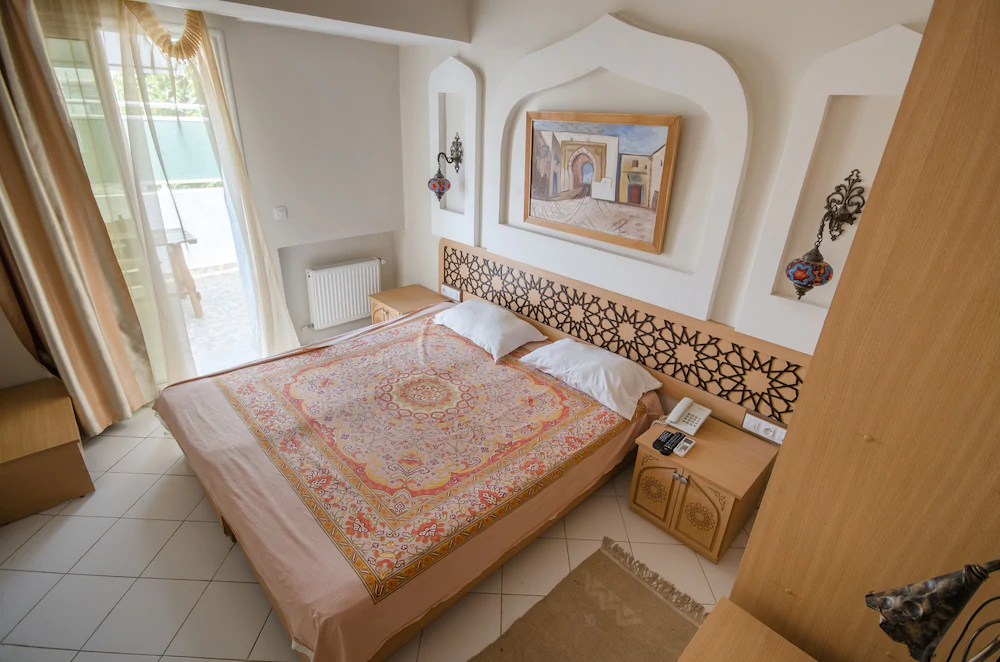 Saheb Ettabaa Hotel