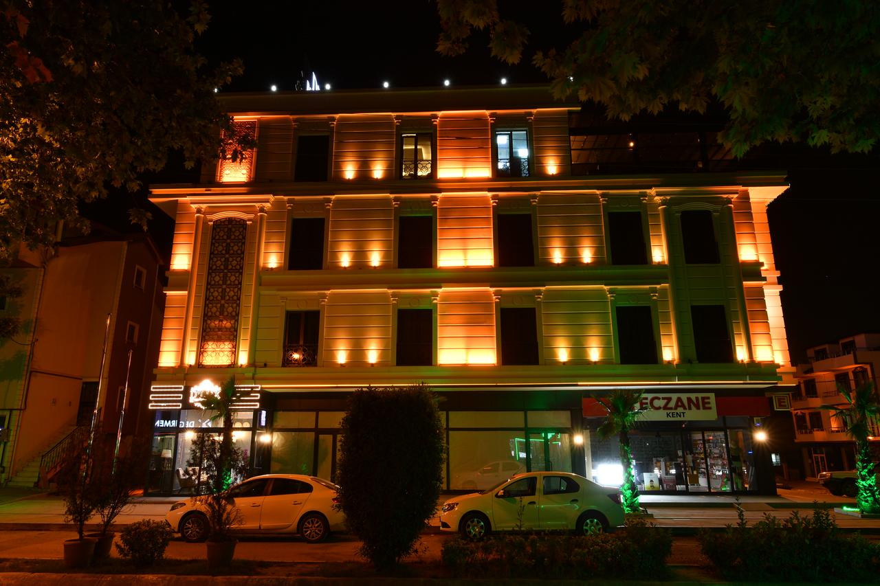 D'Lux Boutique Hotel