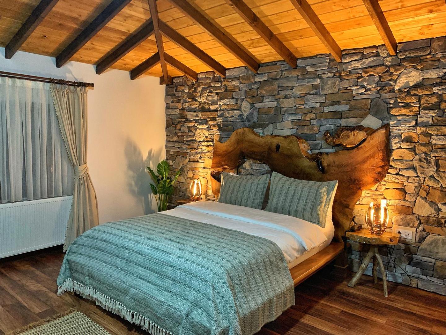 SASA SAPANCA Hotel & Restaurant