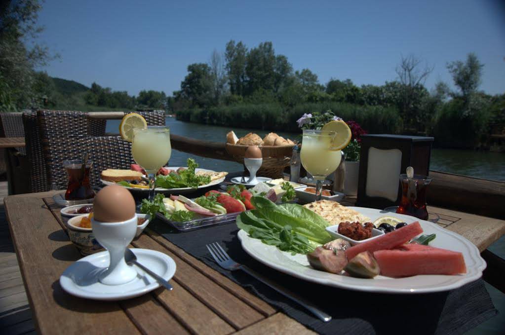 Tranquilla River Lodge