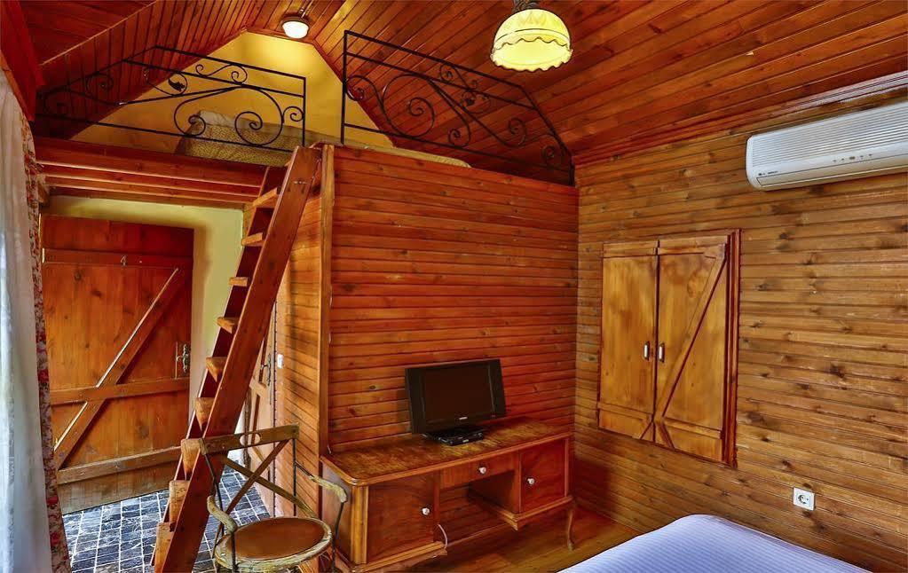 Tranquilla River Lodge