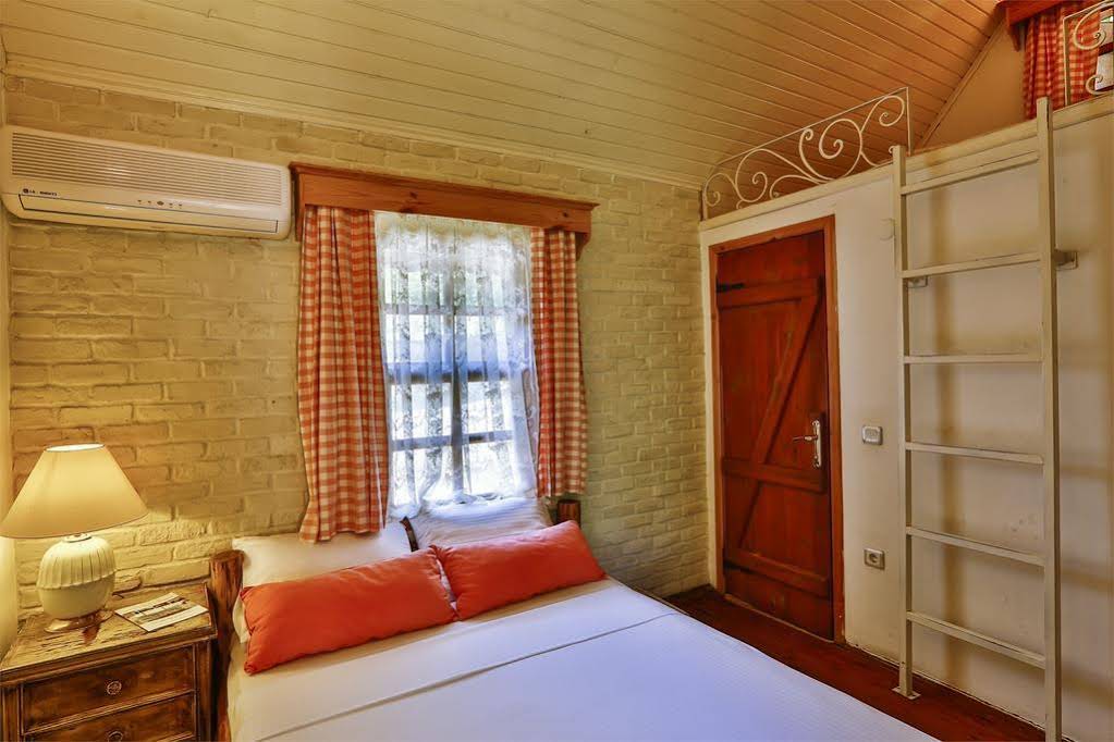 Tranquilla River Lodge