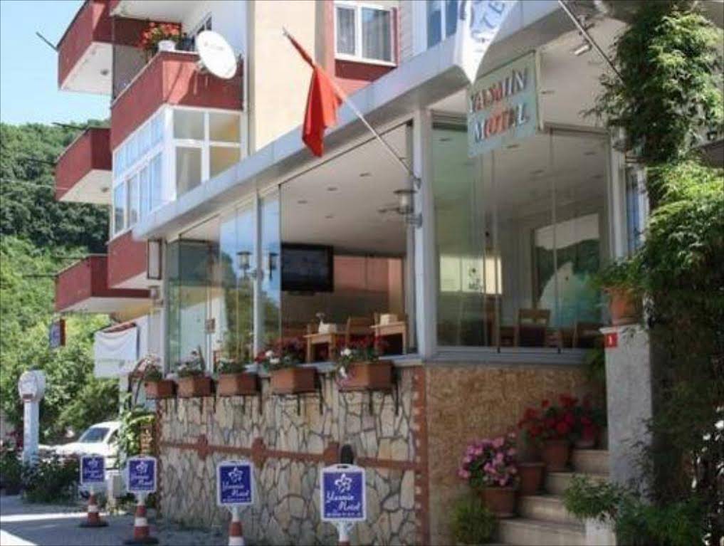 Yasmin Motel