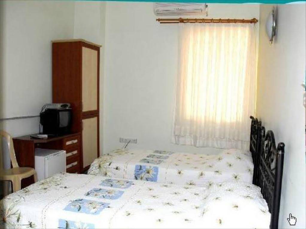 Yasmin Motel