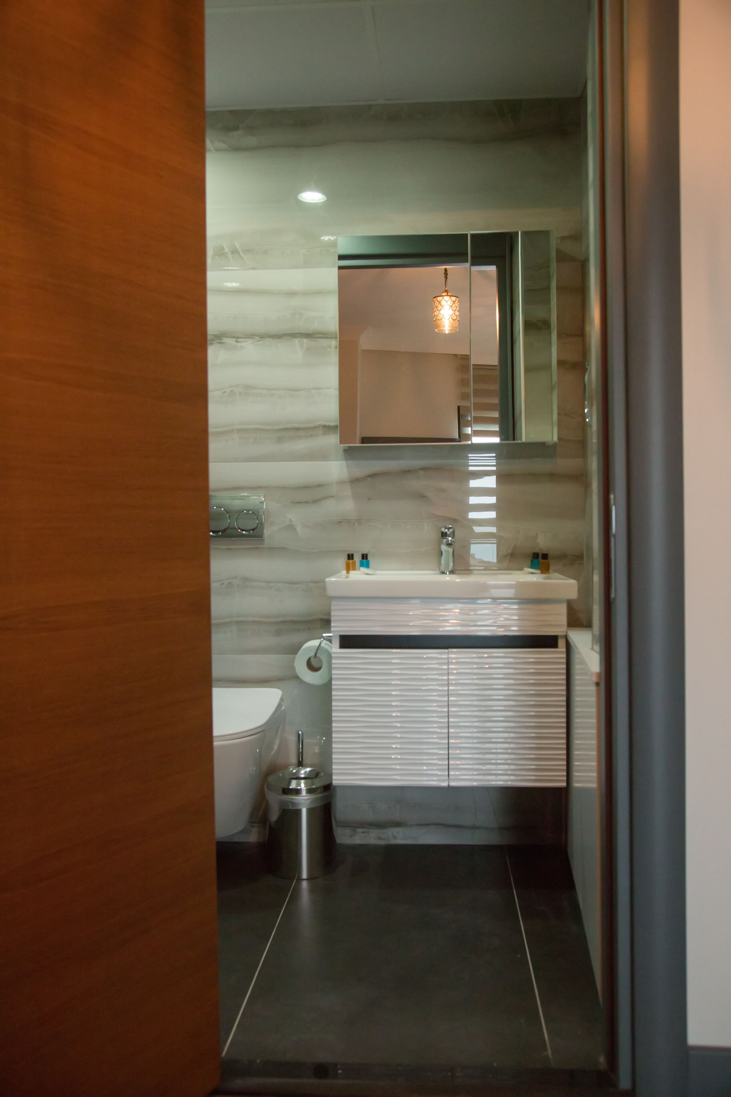 Ceneviz Suit Apart Otel