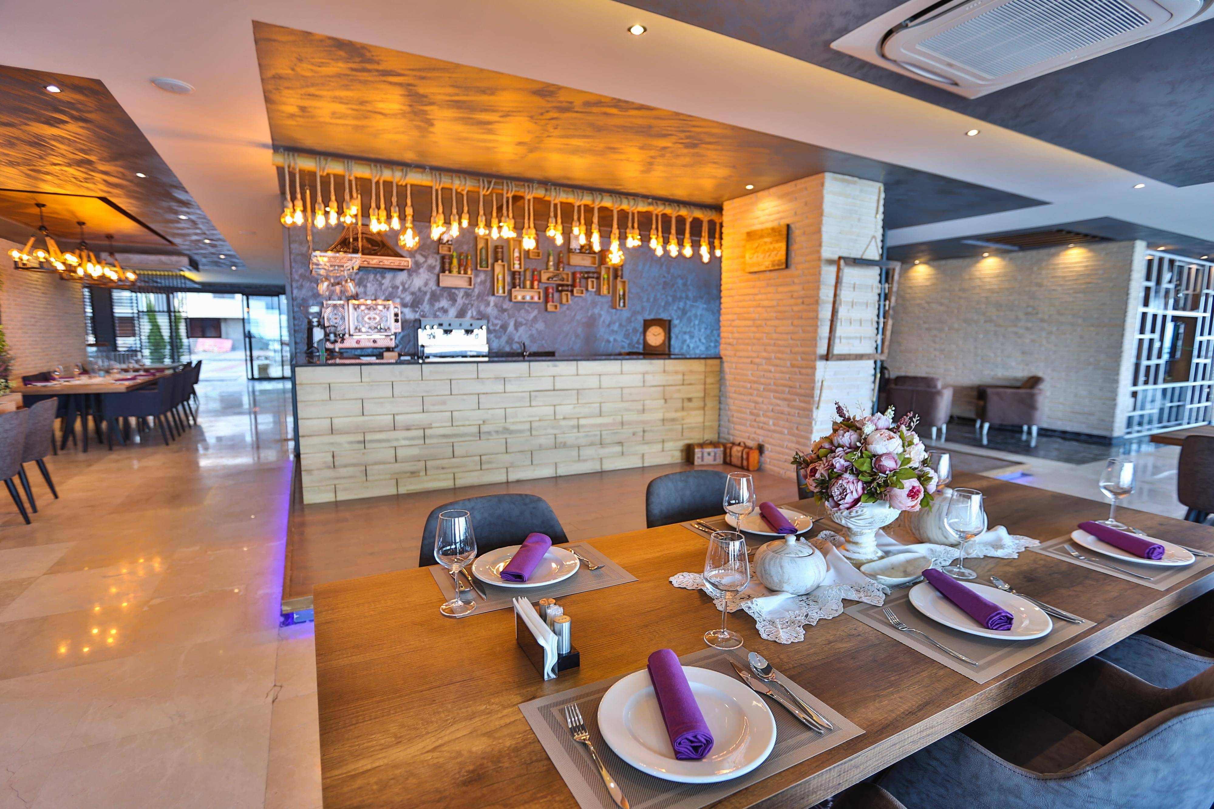 Royal Comfort Hotel