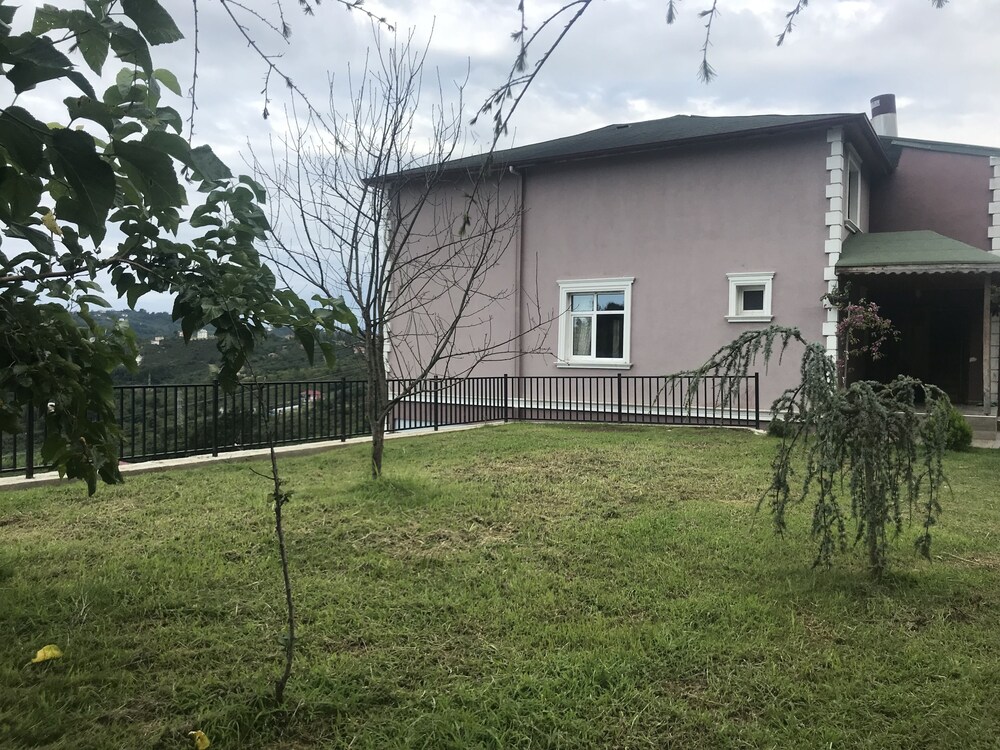 Royal Villa Hotel