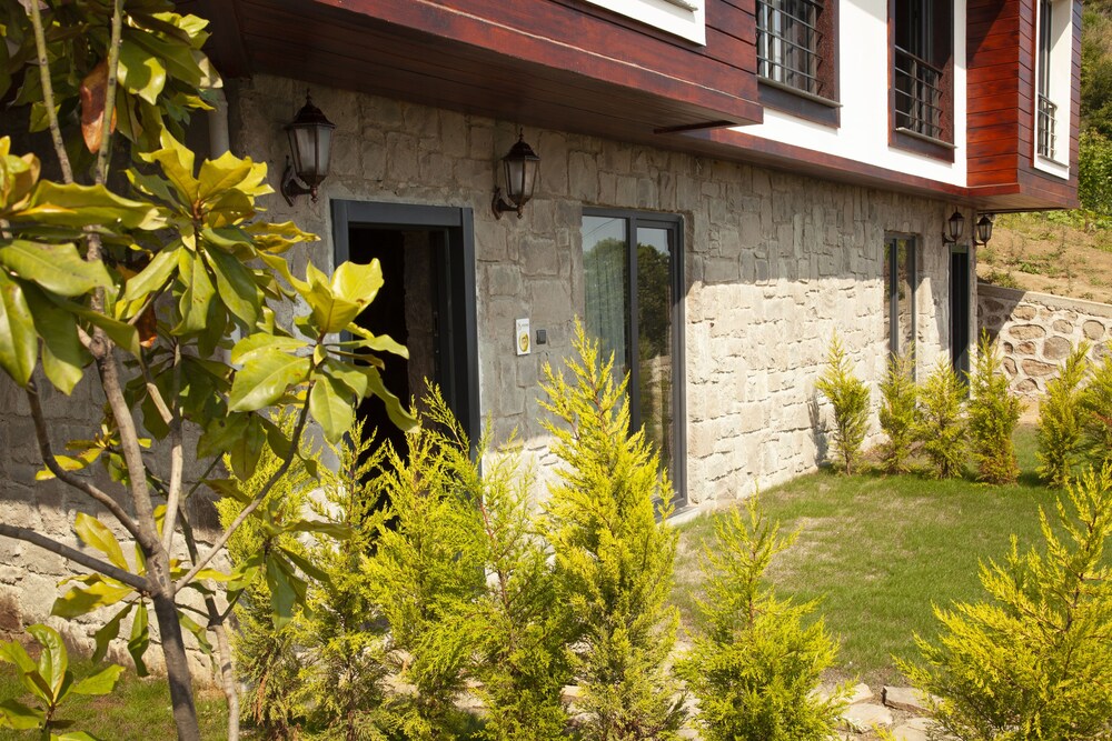 Royal Villa Hotel