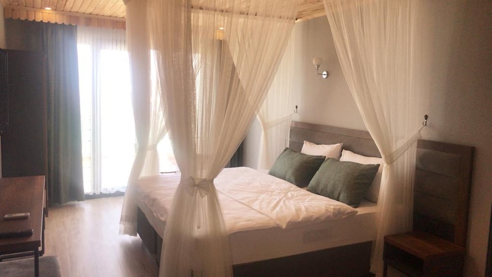 Royal Villa Hotel
