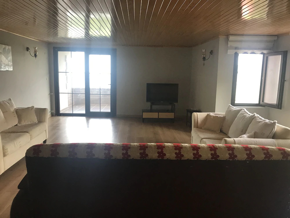 Royal Villa Hotel