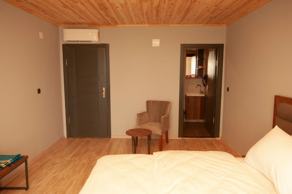 Royal Villa Hotel