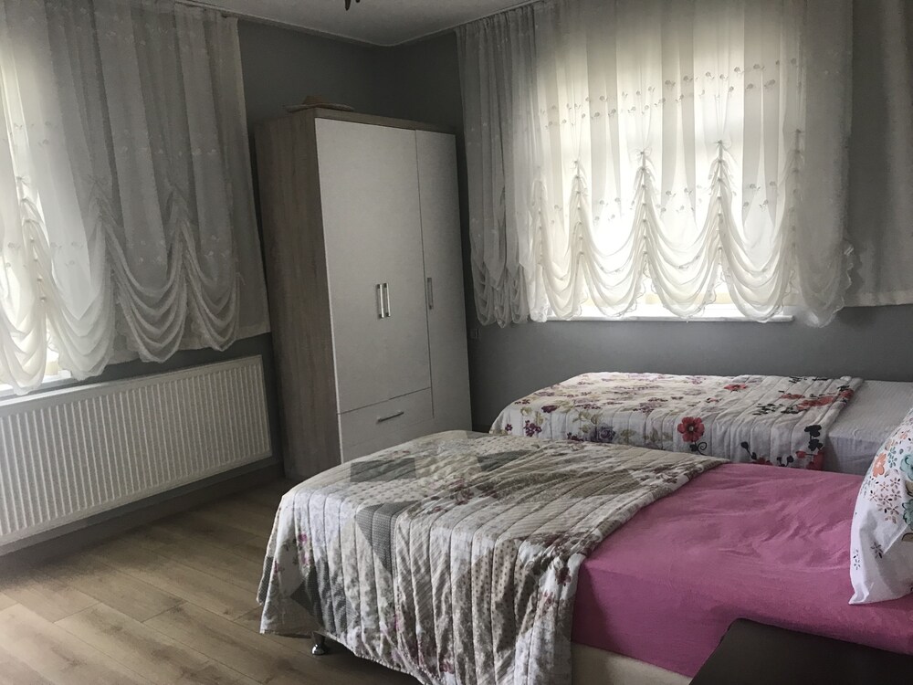 Royal Villa Hotel