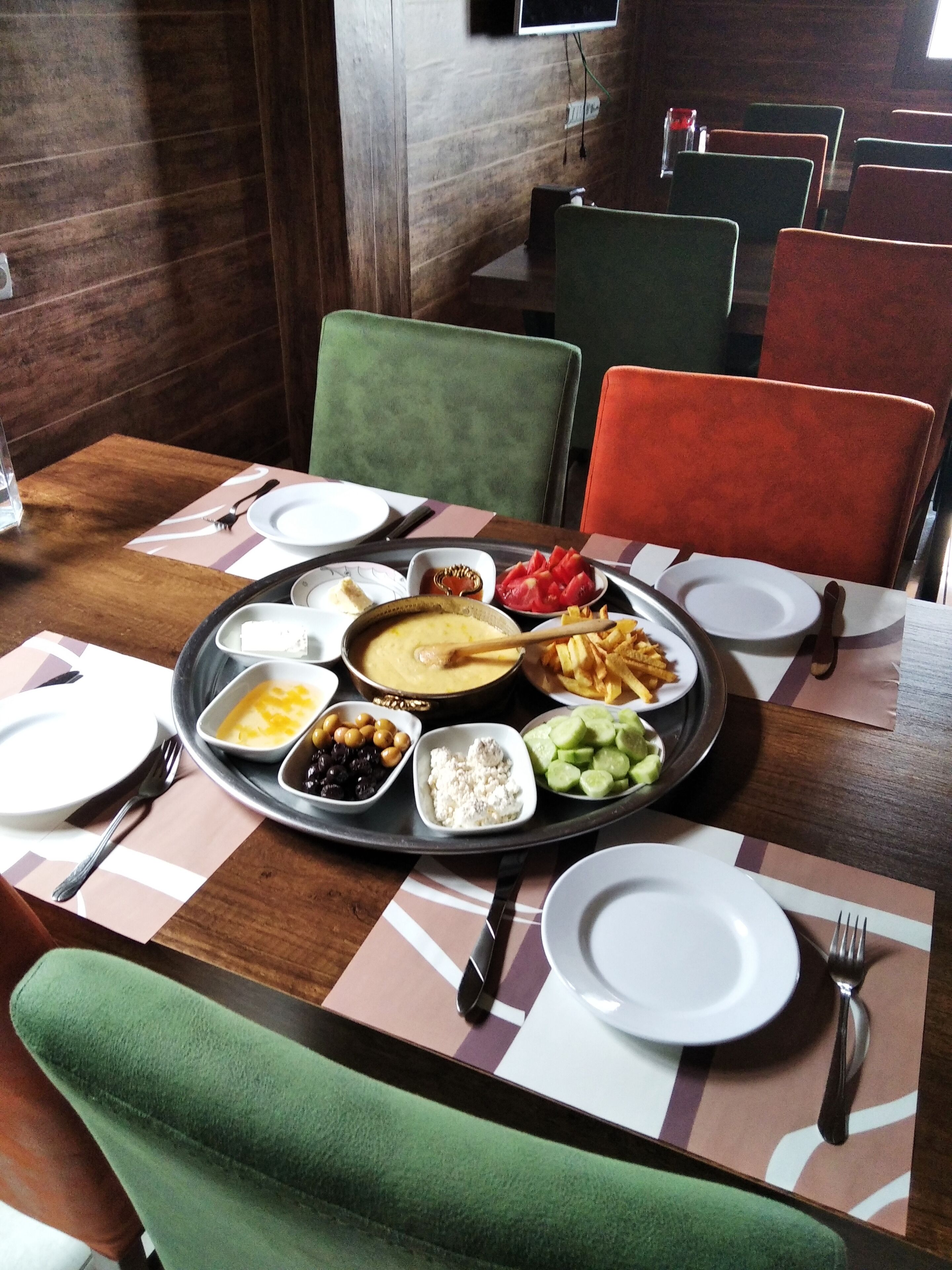 Migroras Otel & Restaurant - Karestel Yaylasi