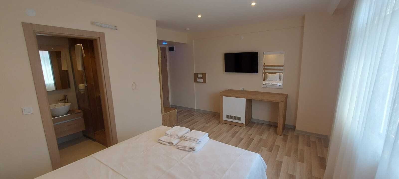 Seventy Four Hotel