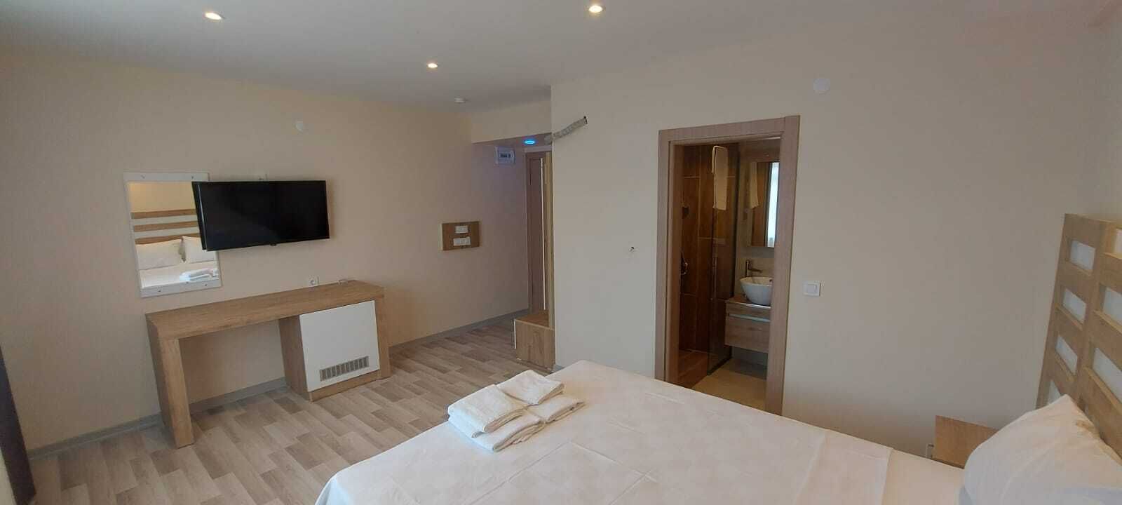 Seventy Four Hotel