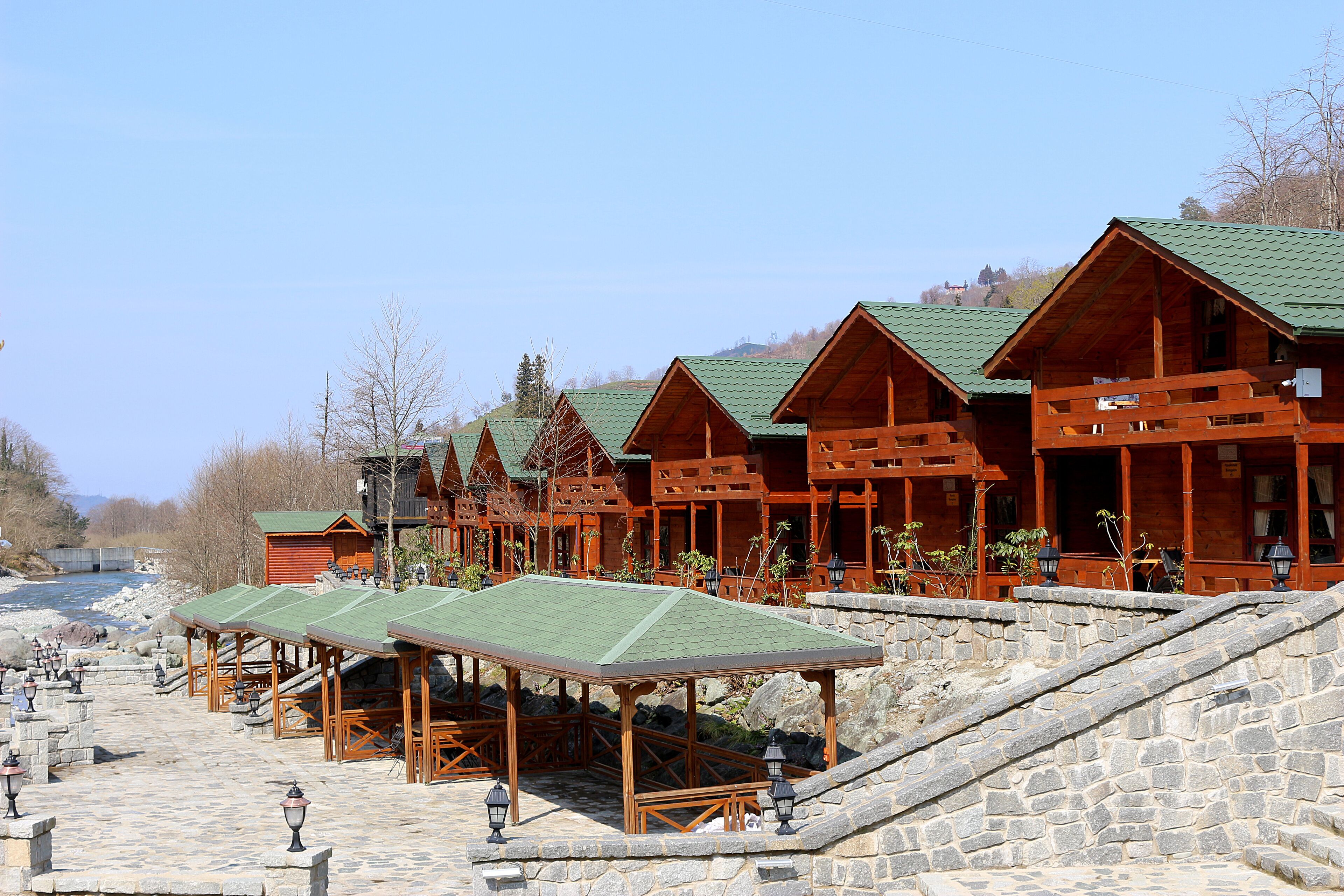 Teona Caglayan Bungalov