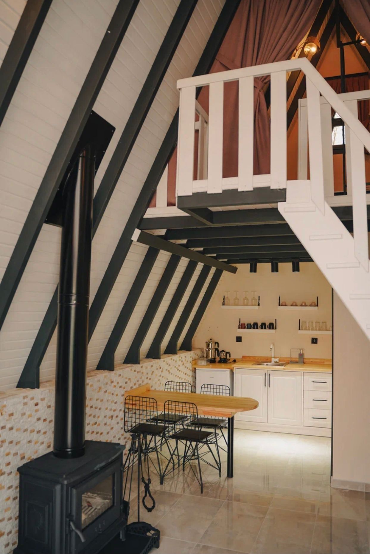 Pop Suit Bungalow