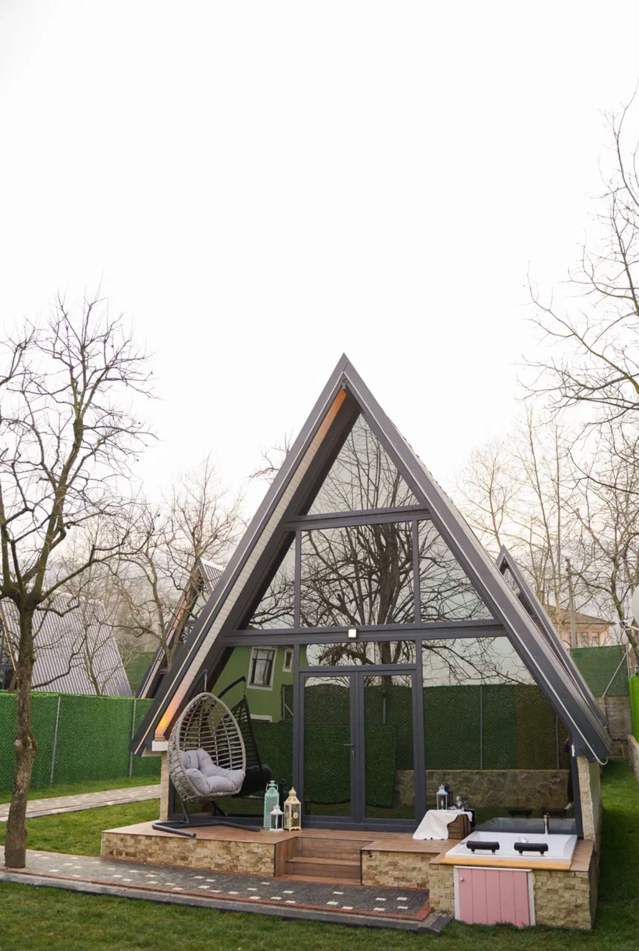 Pop Suit Bungalow