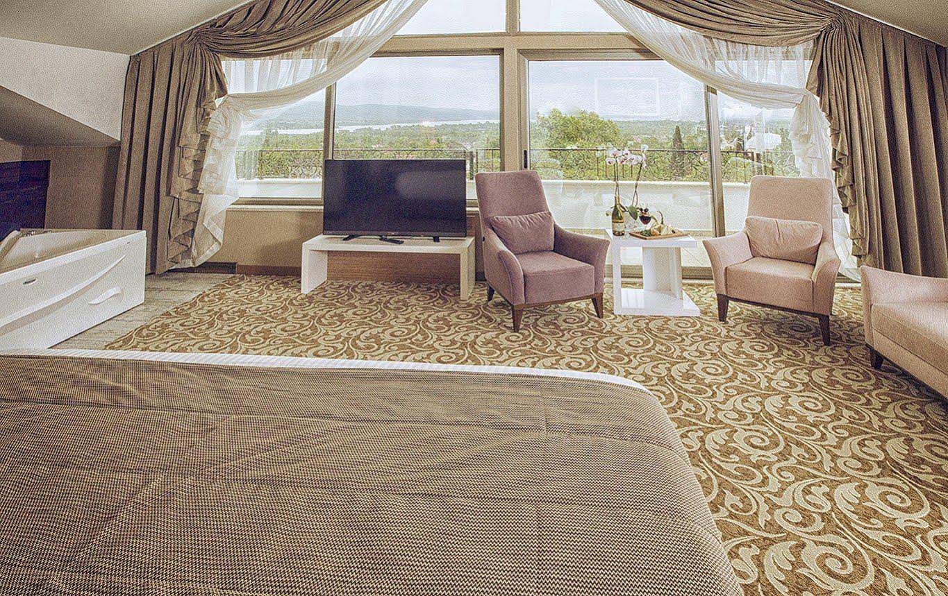 El Garden Hotel & Residence