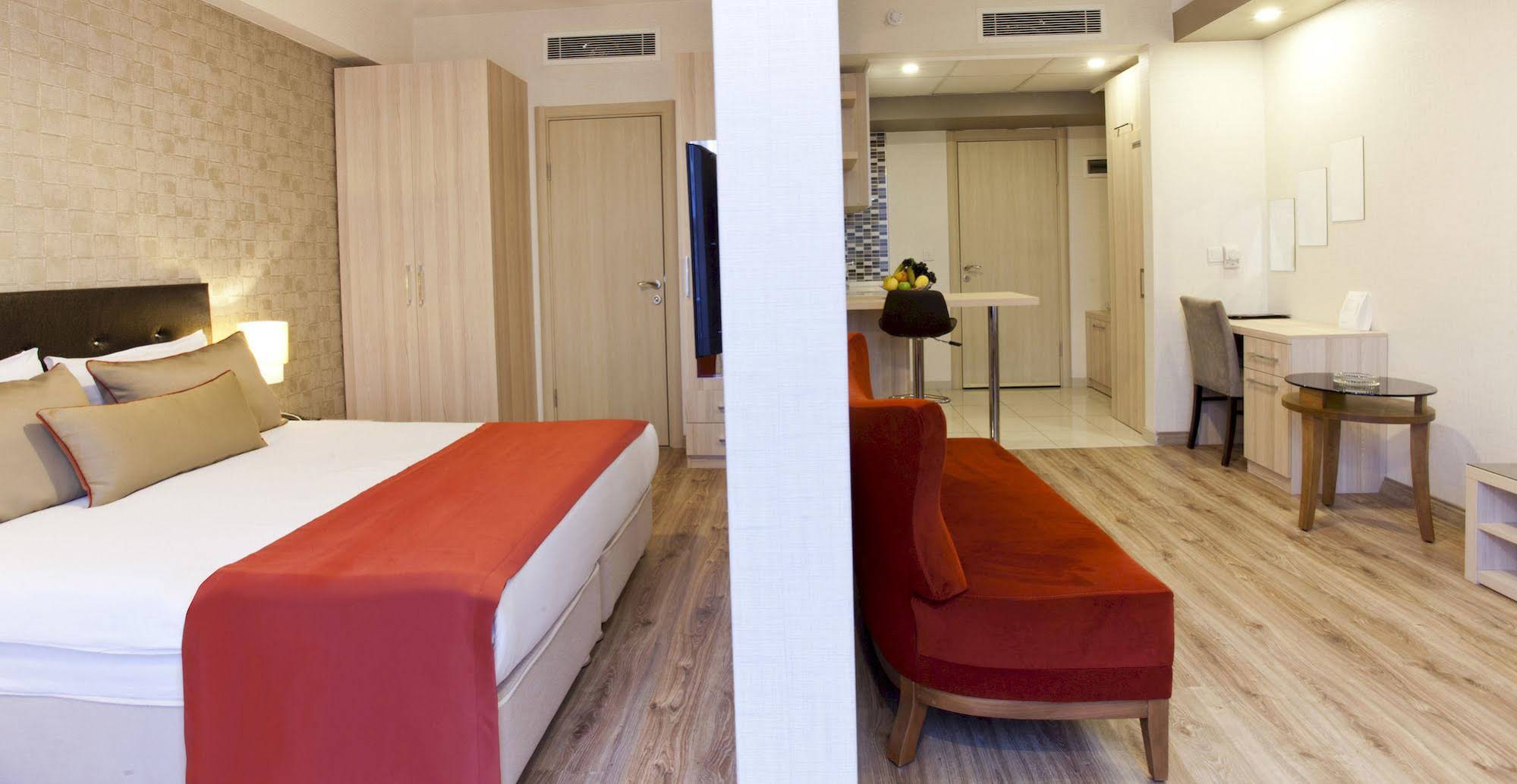 La Flora House Hotel