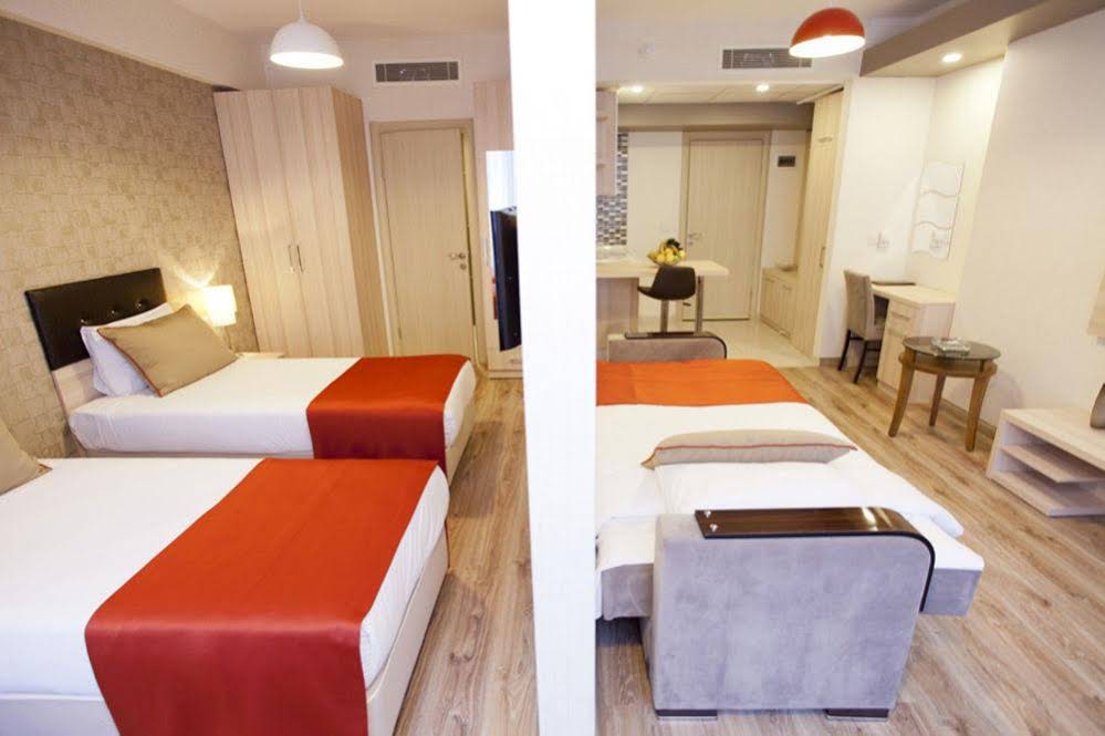 La Flora House Hotel