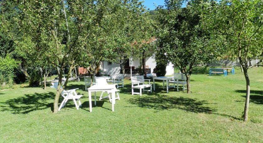 Abant Bahçeli Kösk