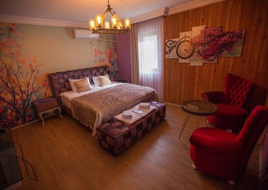 Abant Bahçeli Kösk