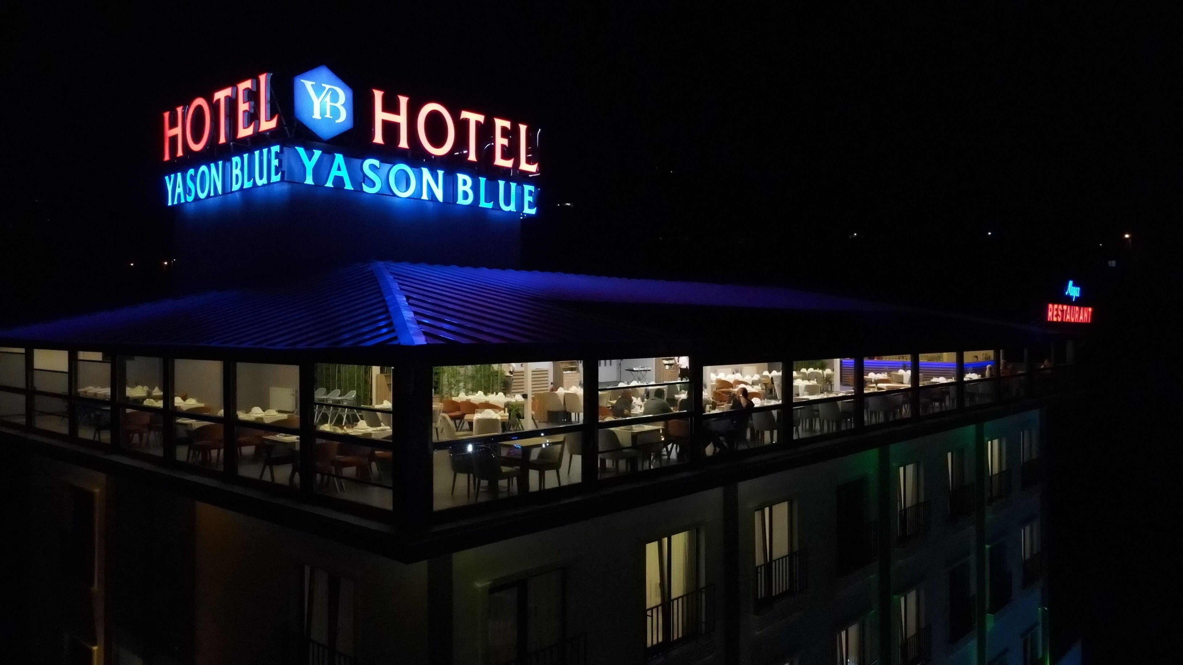Yason Blue Hotel