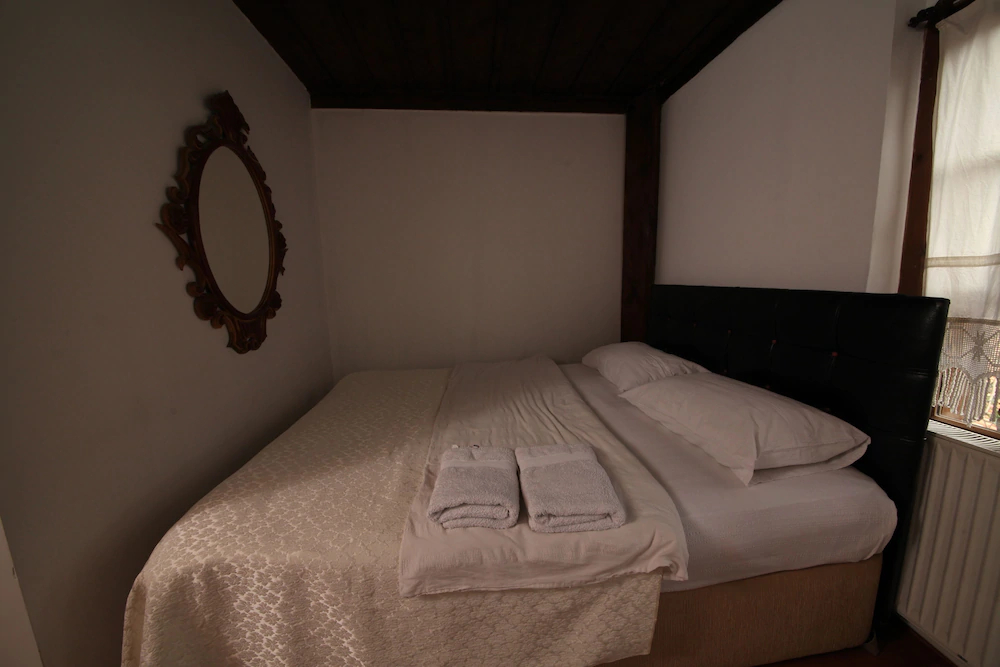 Efe Guest House