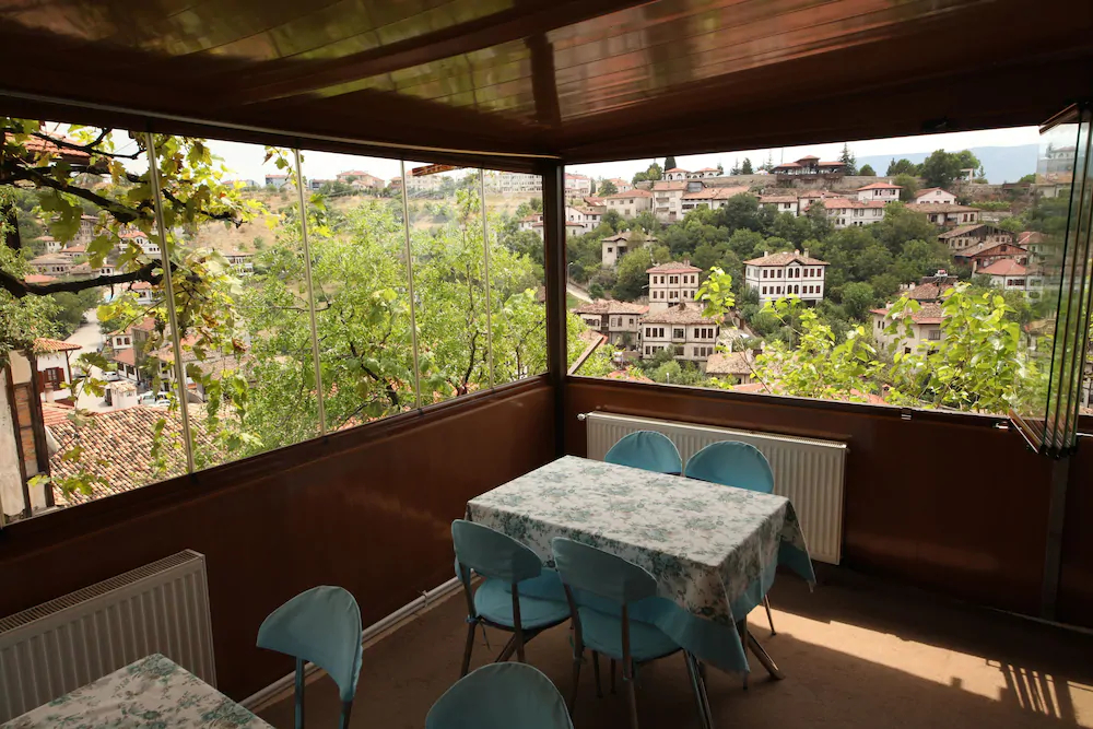 Efe Guest House
