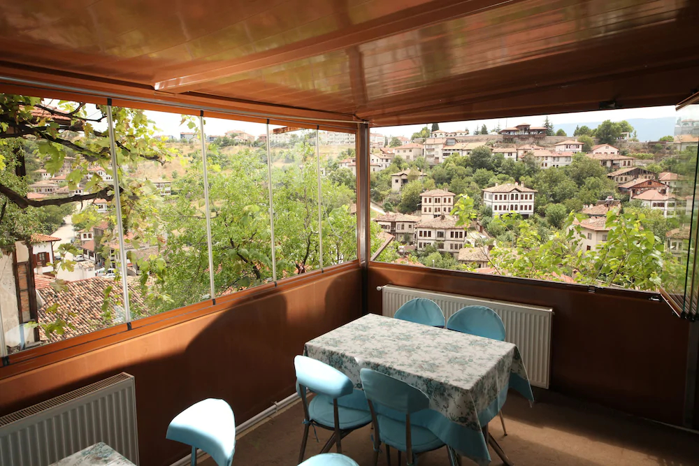 Efe Guest House