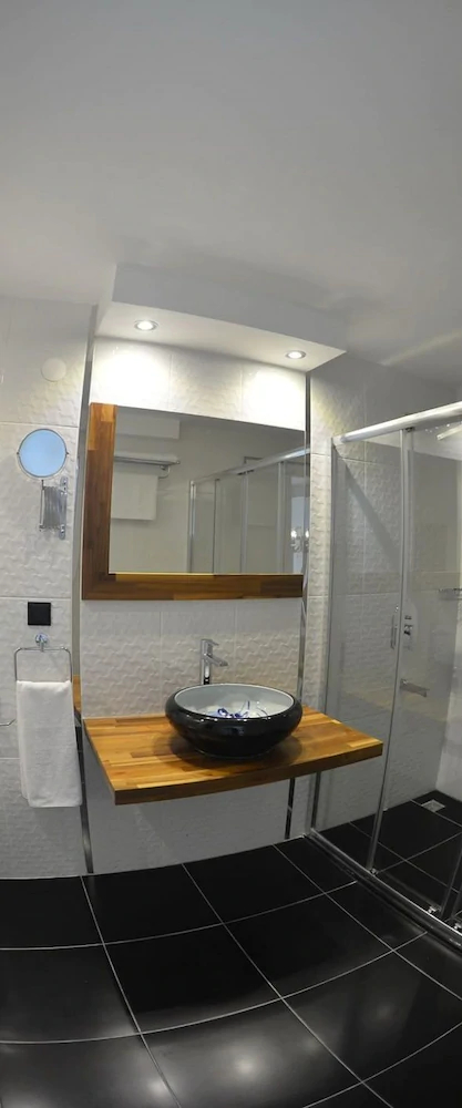 Sahin Hotel 2