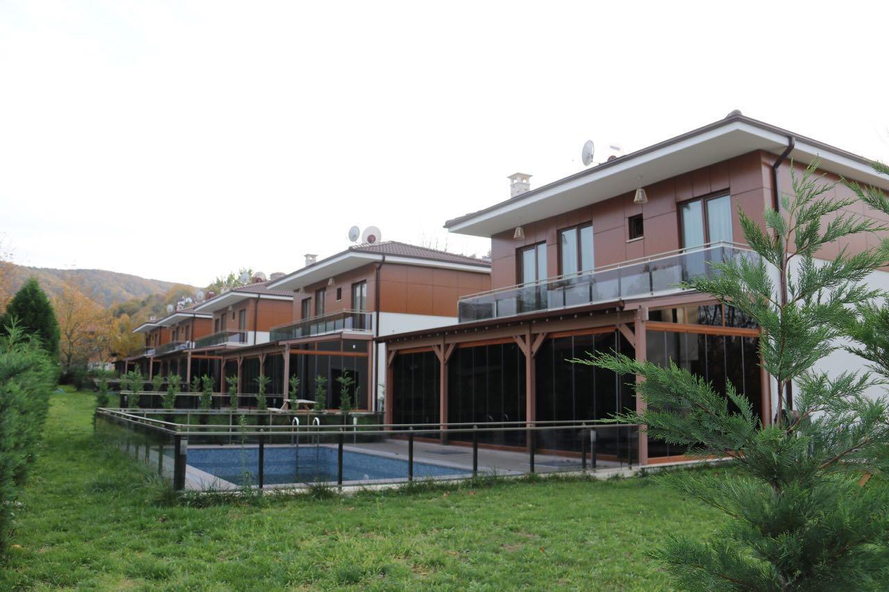 Alriyan Villa