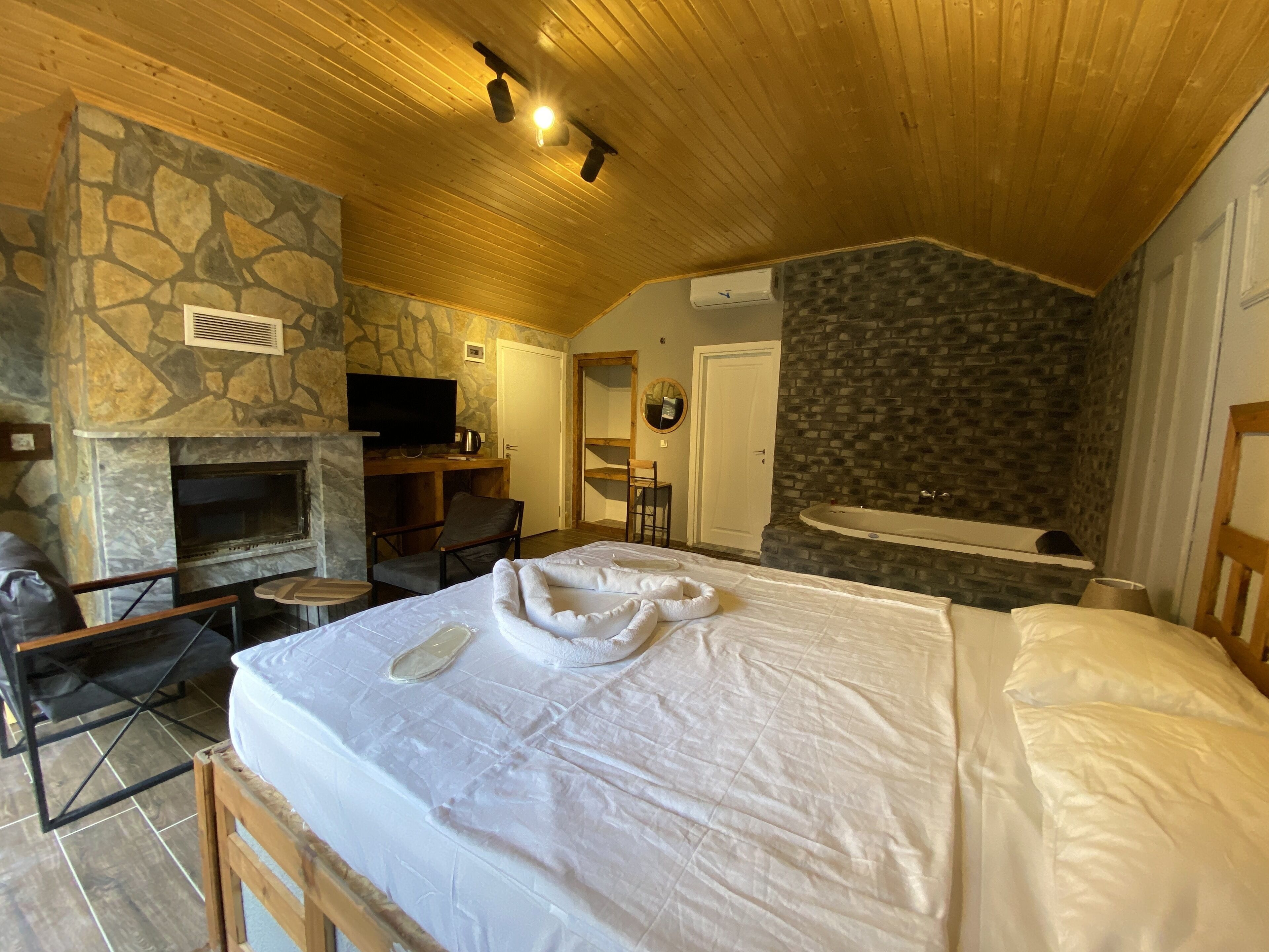 Tas Mahall Otel