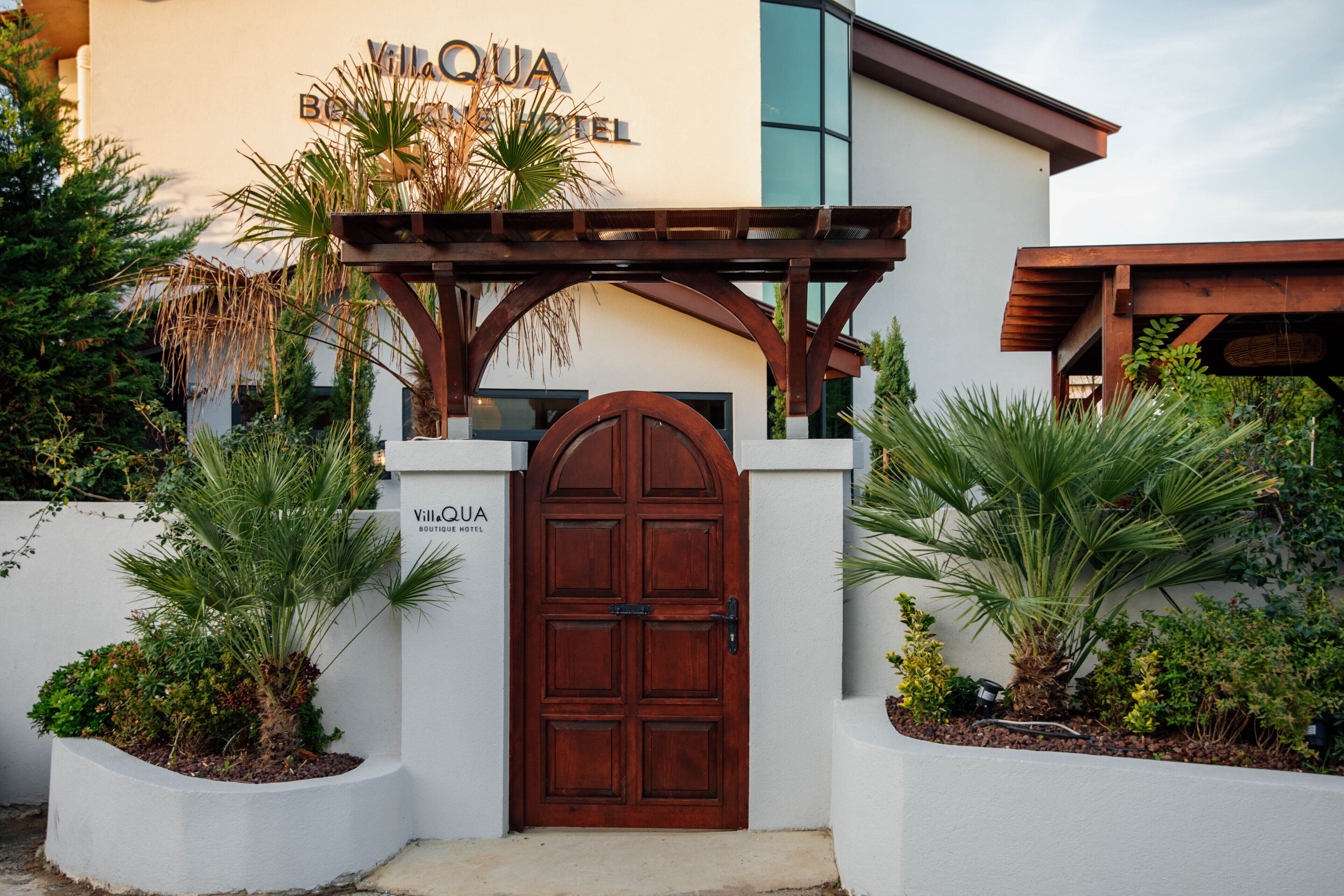 Villaqua Boutique Hotel