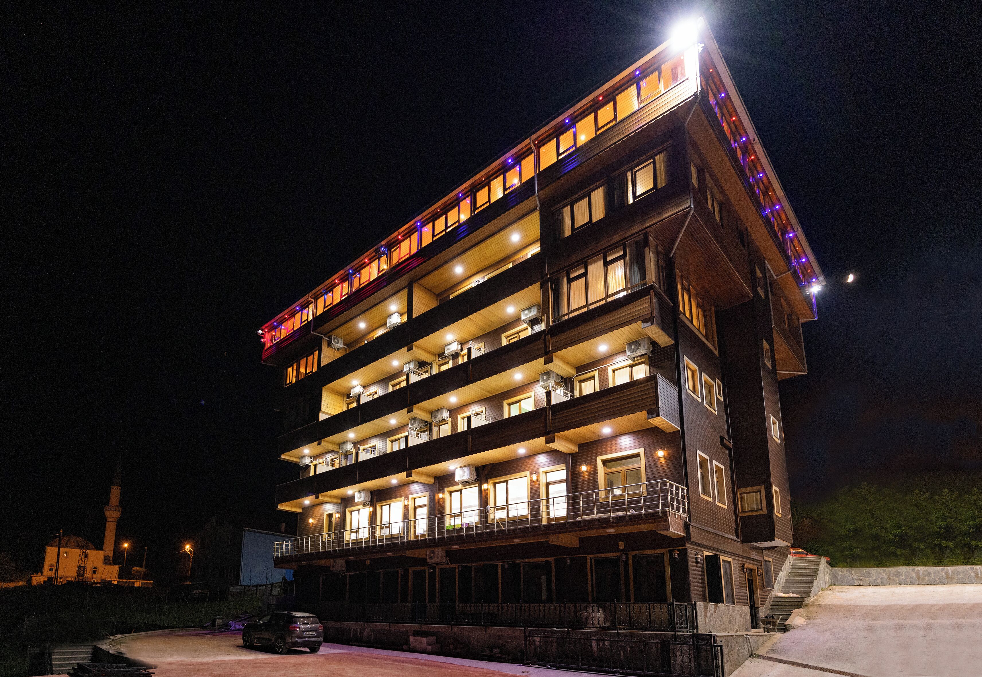 Avulot Otel