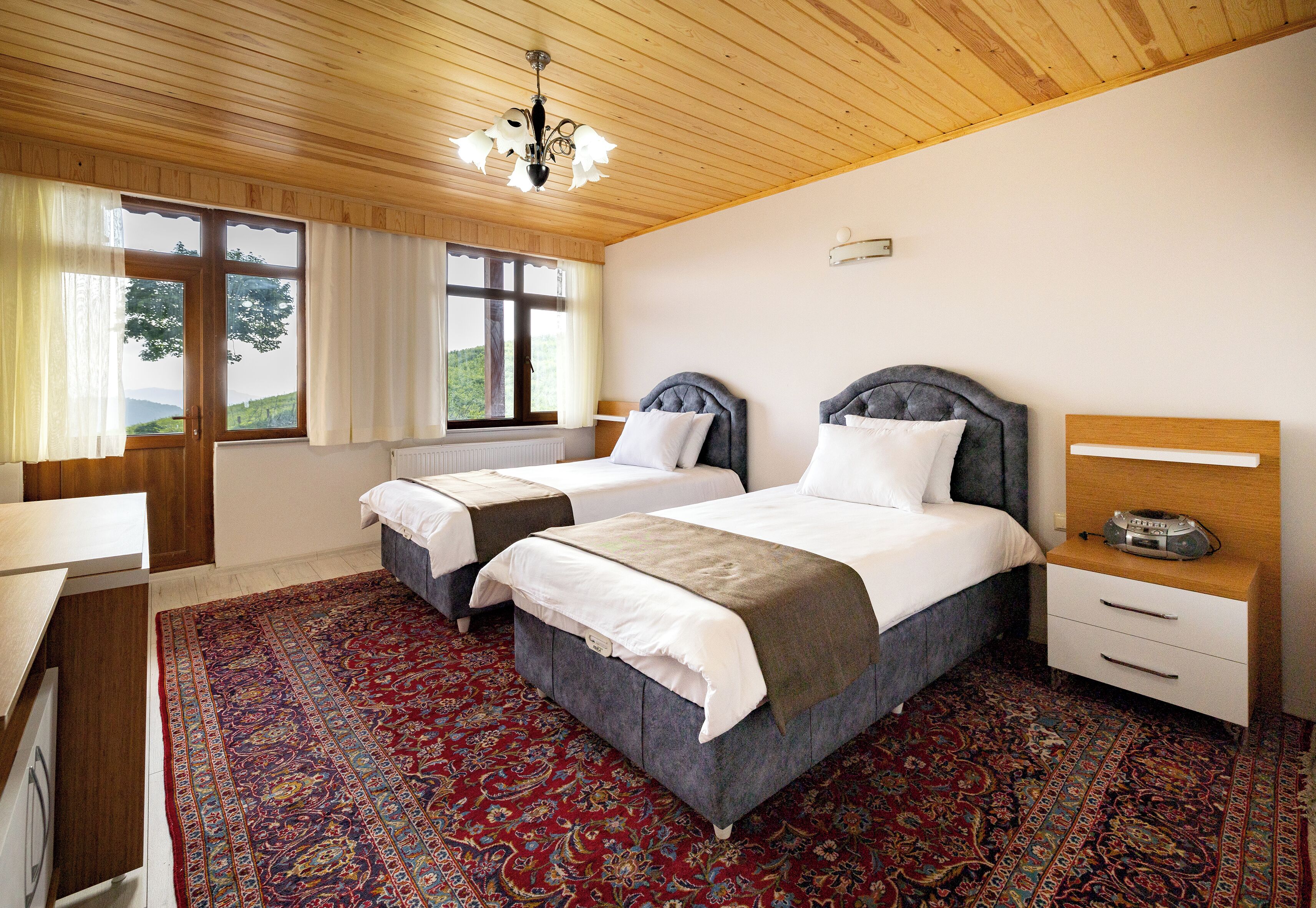 Avulot Otel
