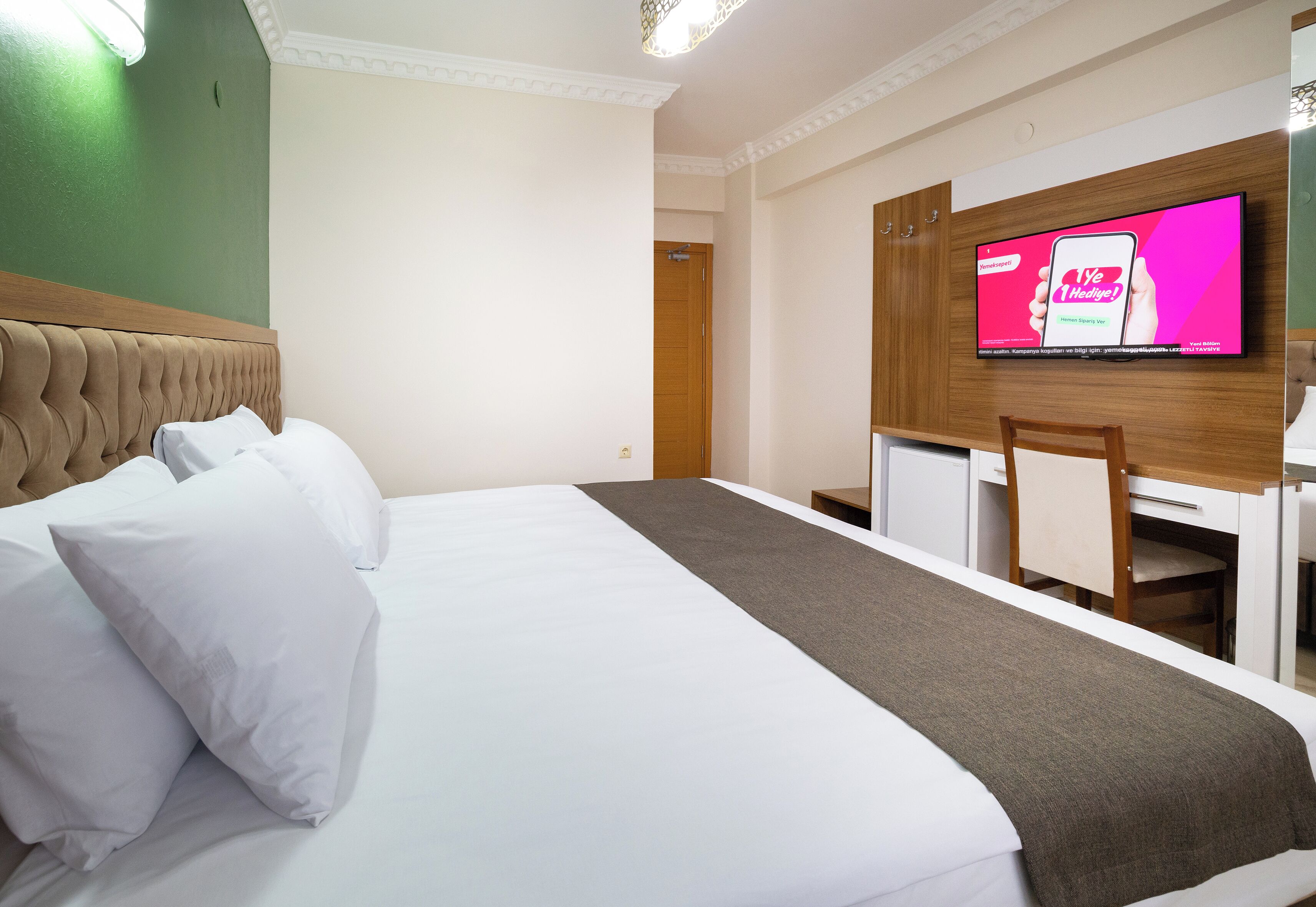 Avulot Otel