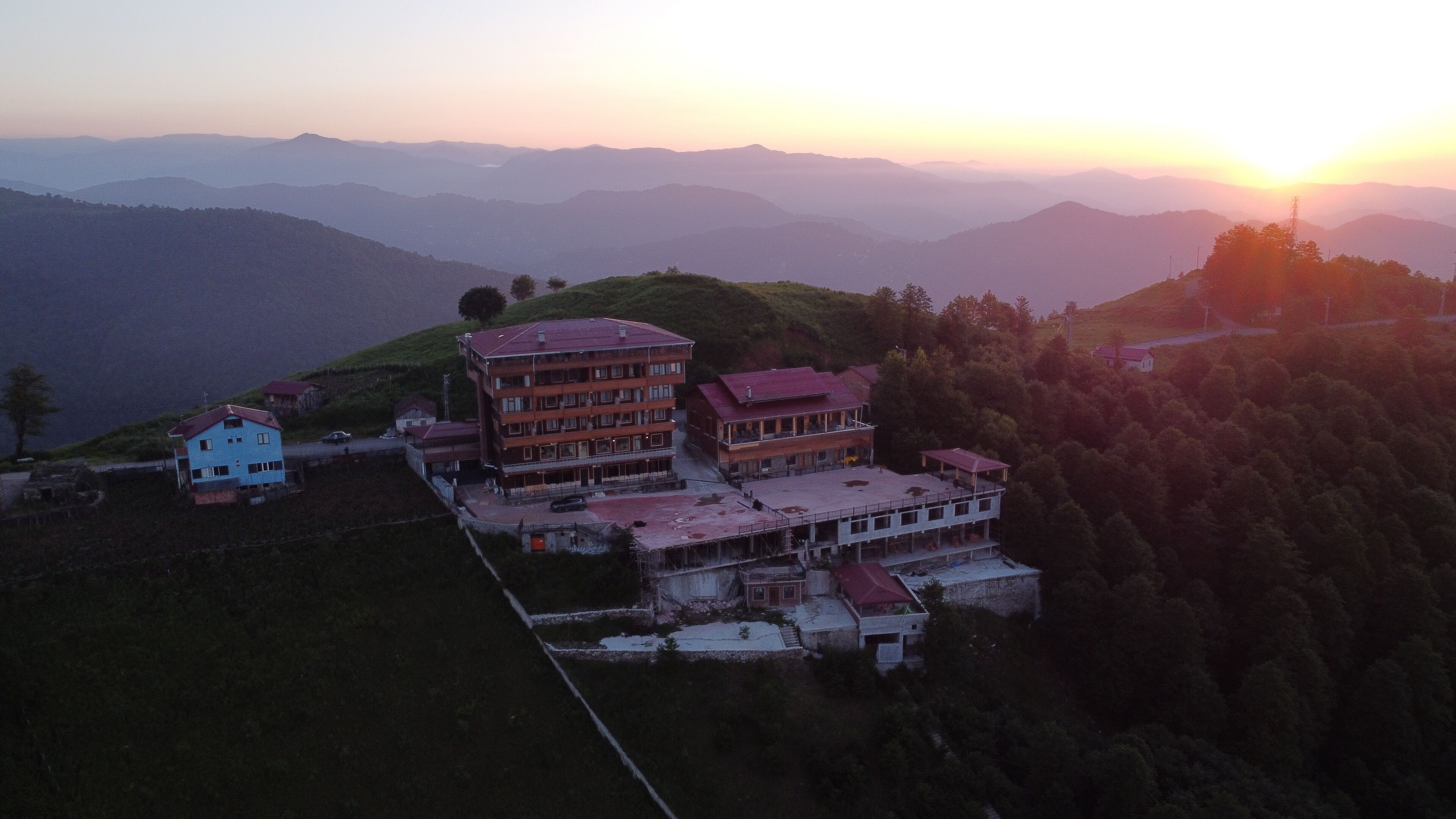 Avulot Otel