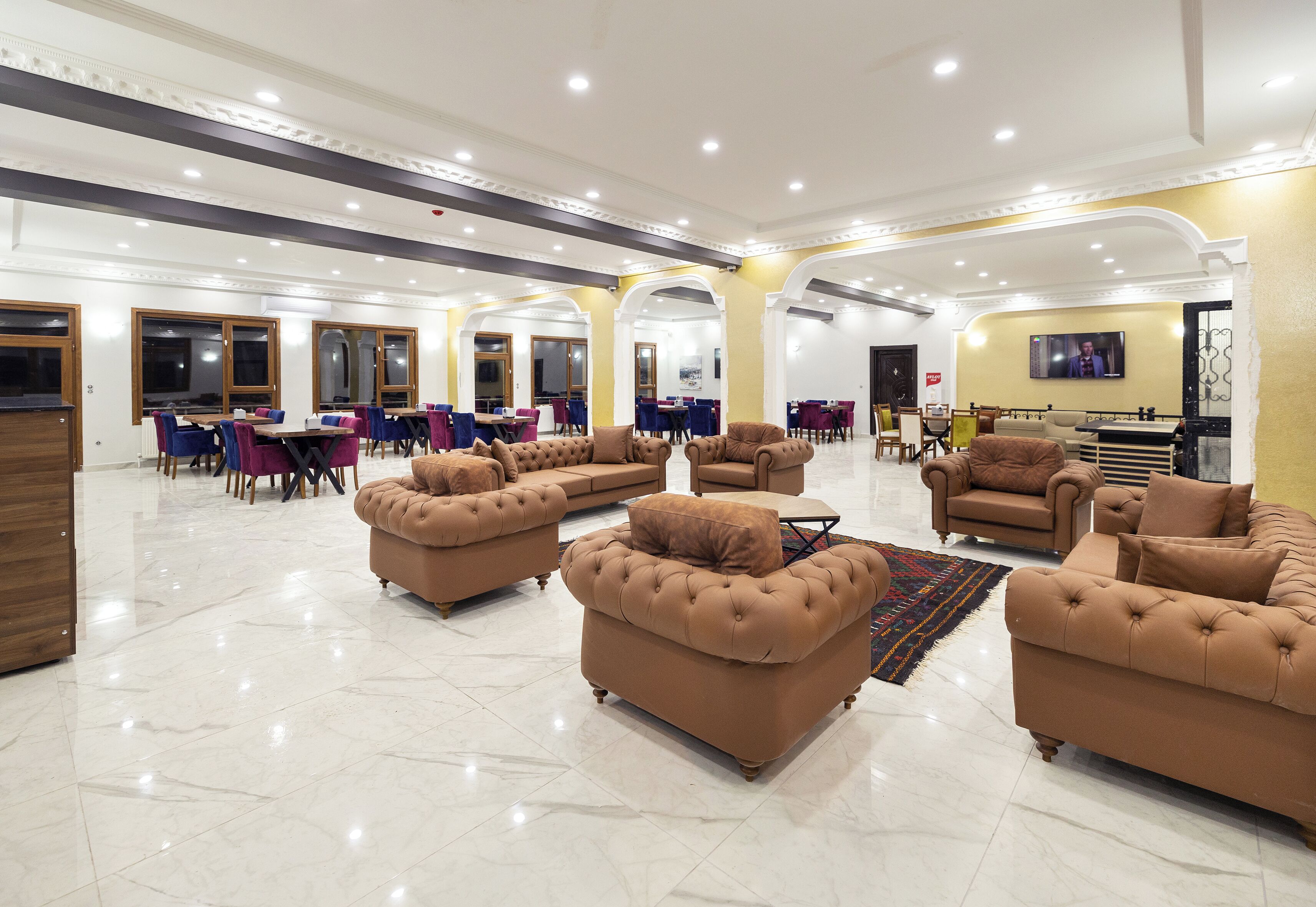 Avulot Otel