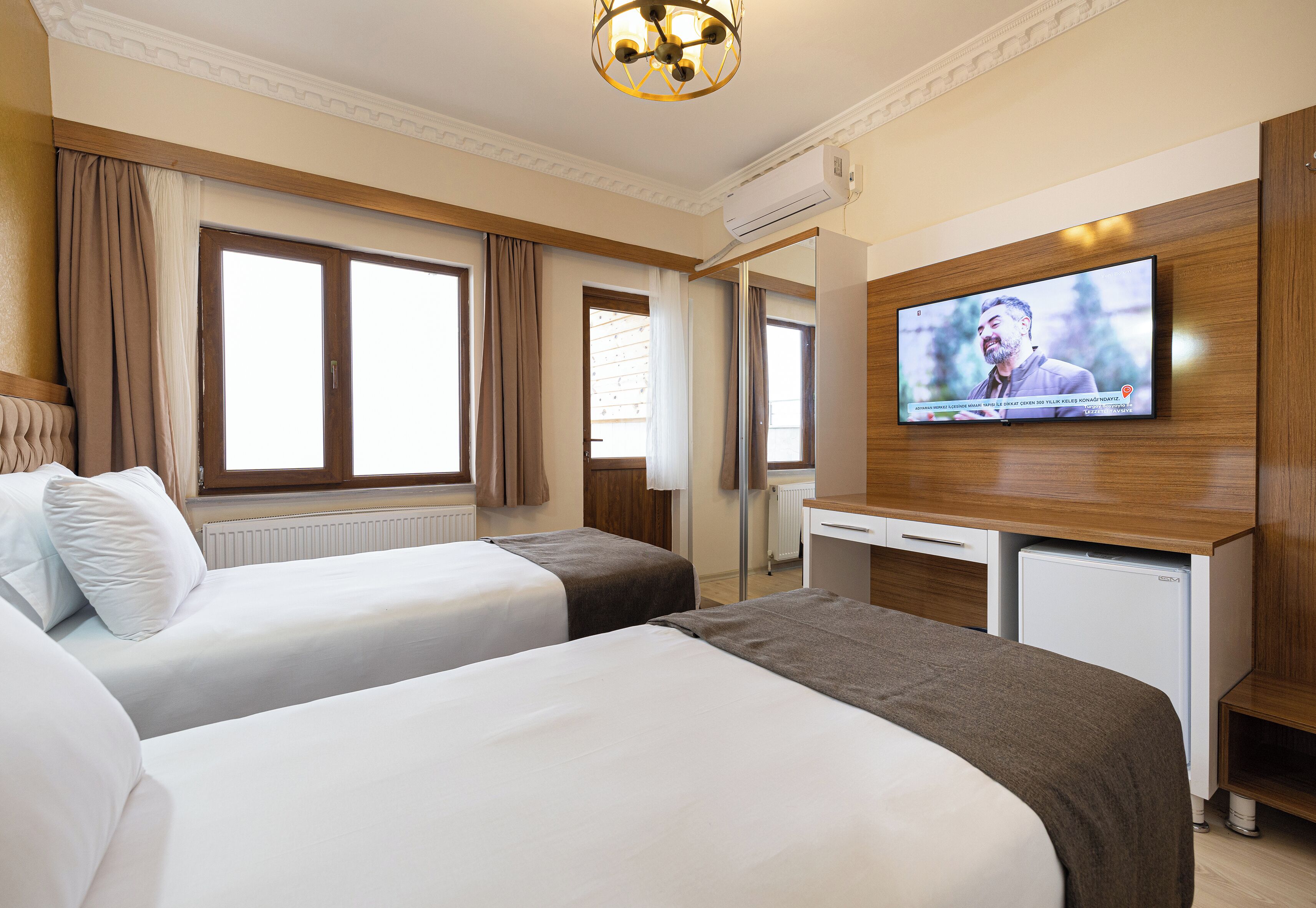 Avulot Otel