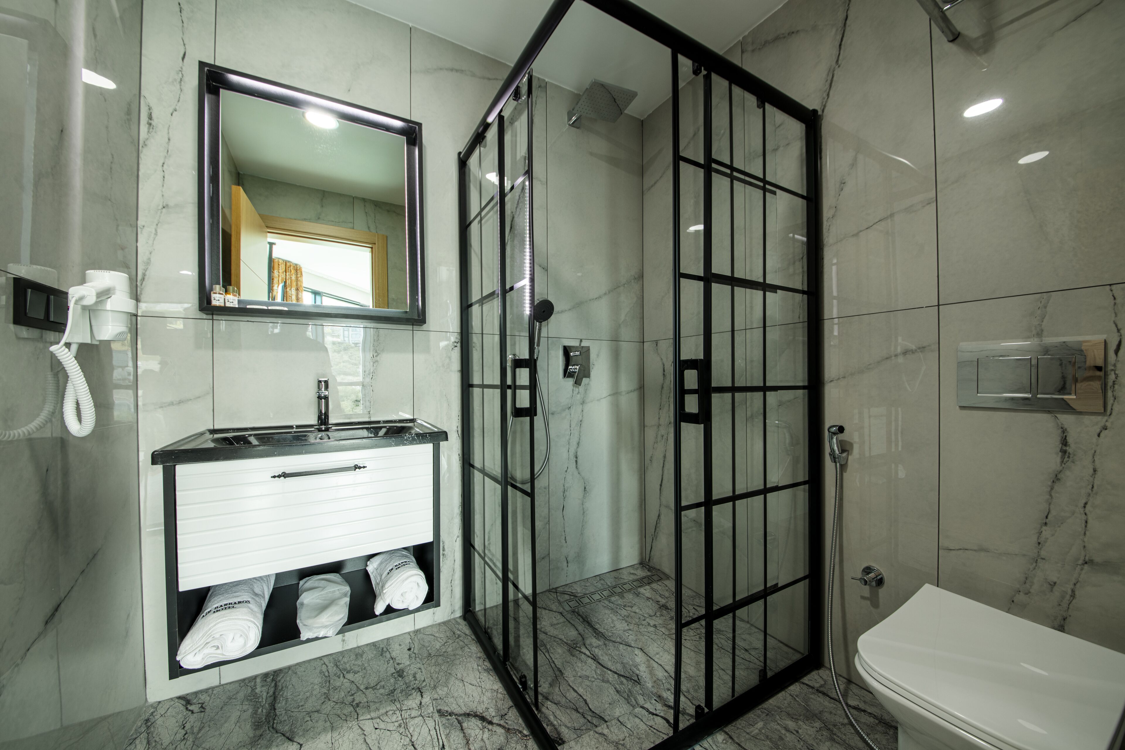 Air Barbaros Hotel