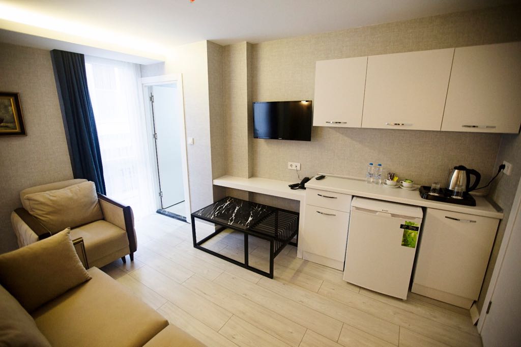 Gardenya Suit Hotel