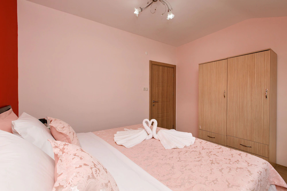 Güven Suite House